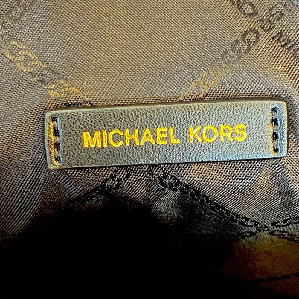 MICHAEL KORS Jet Set Travel LG Laptop Case, EUC - Picture 8 of 12